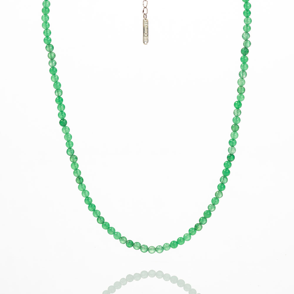 Collar de piedras Jade